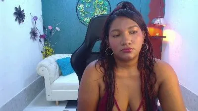 amara_brunette's avatar