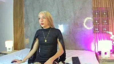 IsaFrancois —  #C2C #deepthroat #masturbation #amateur #blowjob #ass #anal