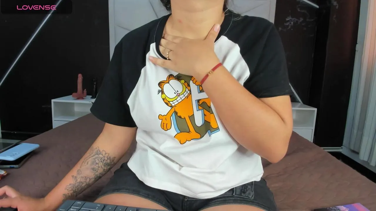 JulietSofia —  #AssToMouth #squirt #bigass #C2C #blowjob #pussy #ass