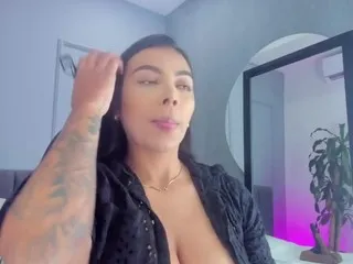 elisa-castrillon — CONTROL ME JUST 33TKS | MAKE ME GO SO DEEP WITH EVERY CONTROL [8 tokens remaining]