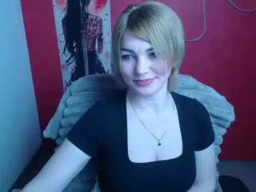 jennifer_cuttie model from cb