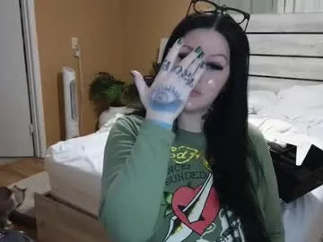julianaxxxrose's avatar