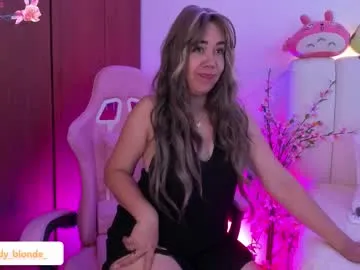 moonalisa_ — GOAL: Good morningr [11 tokens remaining] Welcome to my room! Hi  Welcome to Mona's pleasure paradise.. Come enjoy with me #mature #milf #blonde #chubby #mommy