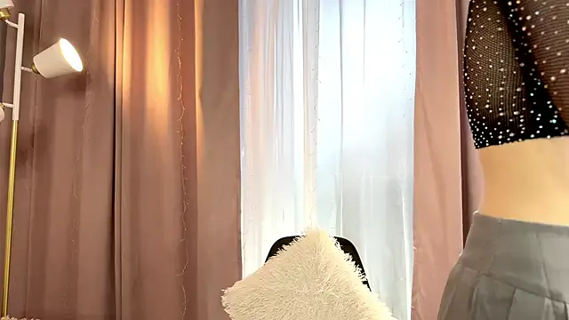 GlaydsLeveto — remove bra for oil drops