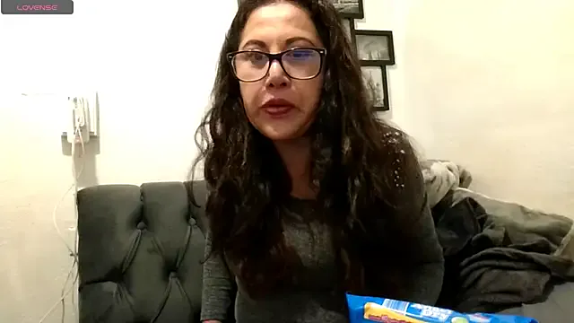 MirandaLatinaLovely's avatar