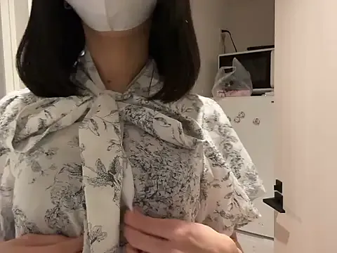 yunayuna_1231 — Freechat, 23 years old, 253 viewers, Japan